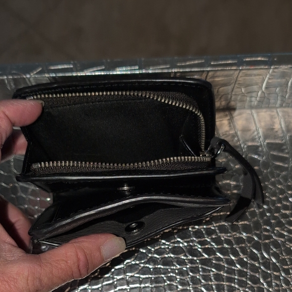Marc Jacobs Metallic Gray Wallet - Picture 3 of 11